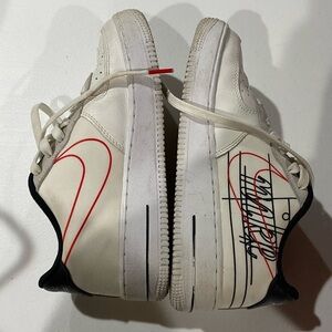 Kids Nike sneakers size 6youth